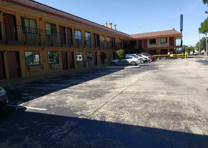 Motels Super 7 Inn